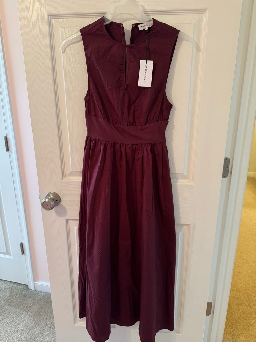 WeWoreWhat Burgundy Sleeveless Midi Dress